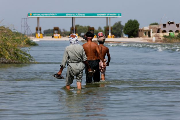 Death toll from floods in Pakistan near 1,700, puts pressure on country’s fragile economy