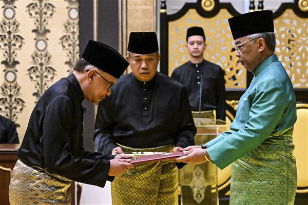 Long-time reformist Anwar sworn in as Malaysia’s PM