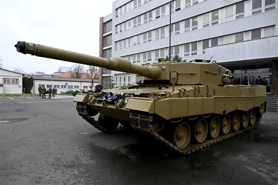 Ukraine to receive 120-140 tanks in ‘first wave’ of deliveries: Minister