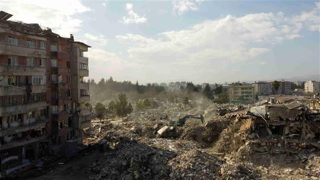 Death toll in Turkey-Syria quake surpasses 41,000