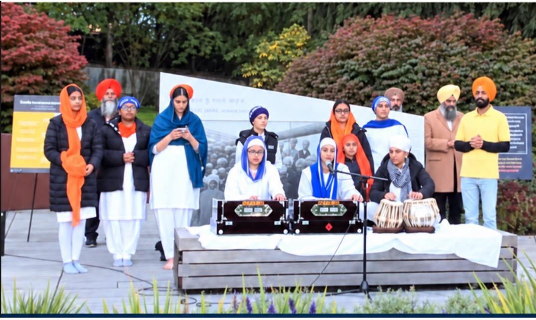 ਗੁਰੂ ਨਾਨਕ ਜਹਾਜ਼ ਦੇ ਸ਼ਹੀਦੀ ਸਮਾਗਮ ਮੌਕੇ ਸ਼ਾਮਿਲ ਬੁਲਾਰੇ ਤੇ ਸ਼ਬਦ ਕੀਰਤਨ ਅਤੇ ਢਾਡੀ ਵਾਰਾਂ ਰਾਹੀਂ ਹਾਜ਼ਰੀ ਲਵਾਉਂਦੇ ਹੋਣਹਾਰ ਸਿੱਖ ਬੱਚੇ।